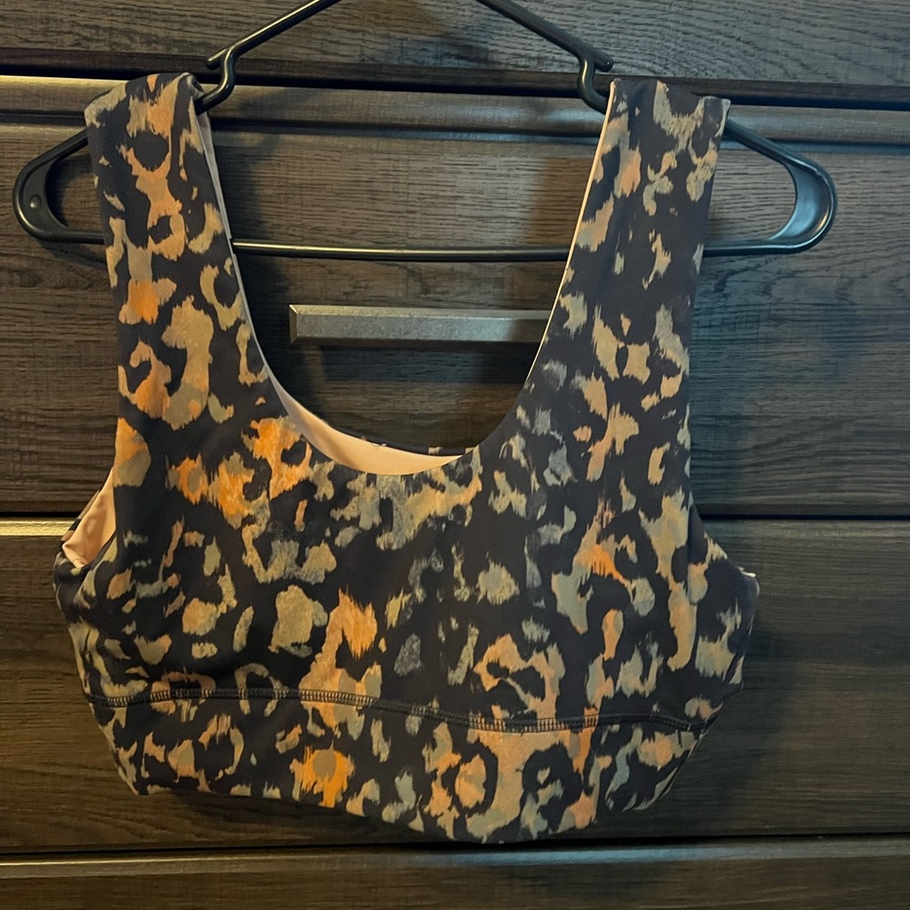 Fabletics reversible bra. Size large.